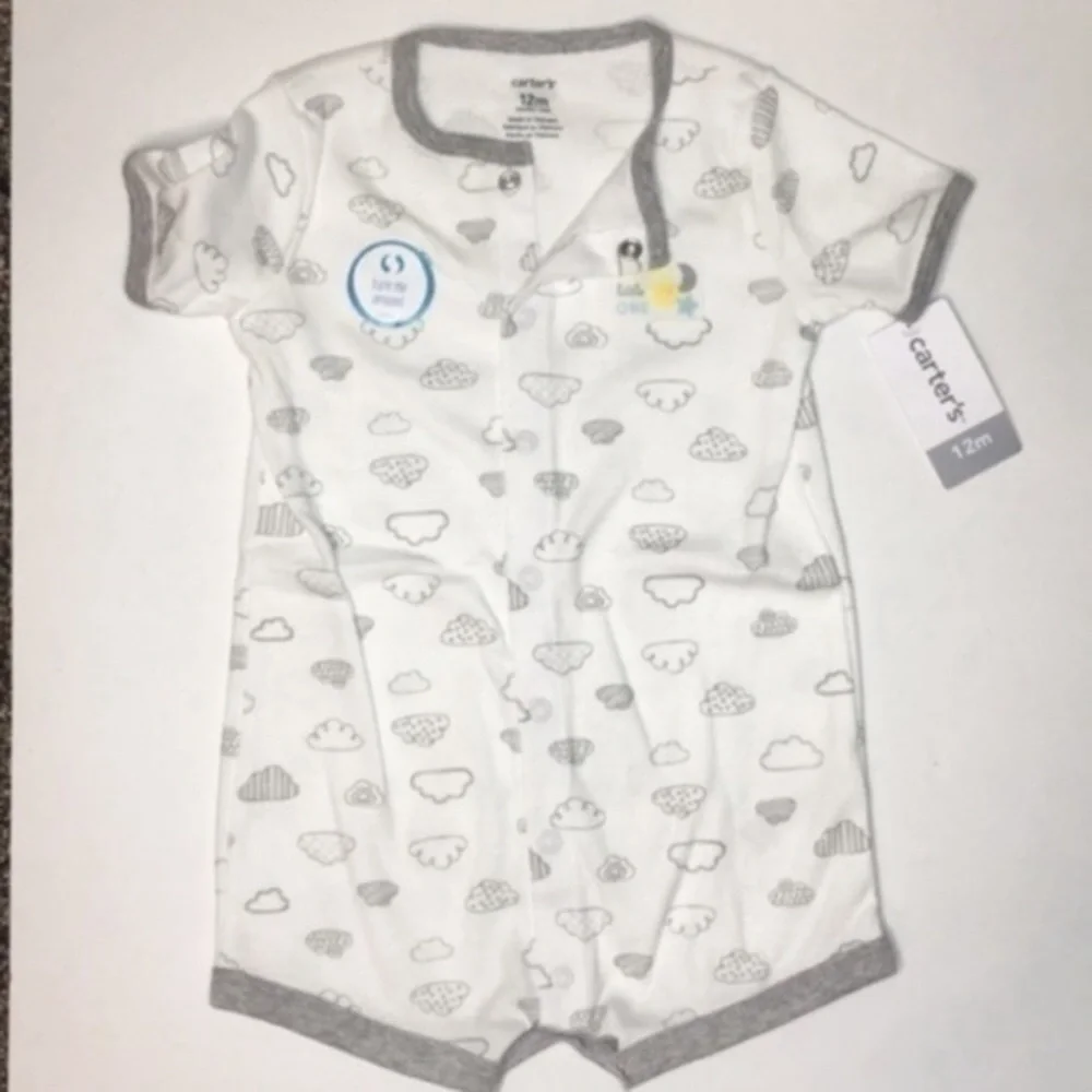 NWT. CARTER’S Gender Neutral Onesie
